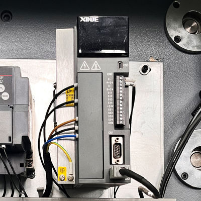 완전 자동 4 스핀들 클링 필름 알루미늄 필름 롤 재올림 기계 제품