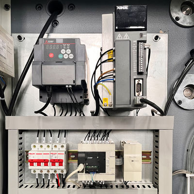 완전 자동 4 스핀들 클링 필름 알루미늄 필름 롤 재올림 기계 제품